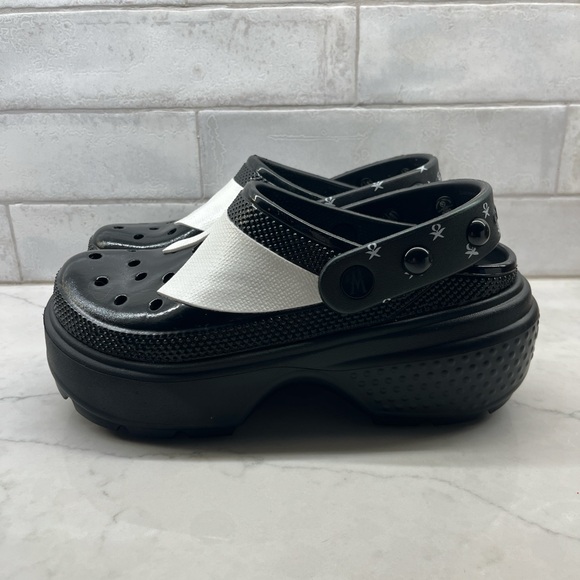 CROCS X WEDNESDAY platform clogs - Picture 5 of 7